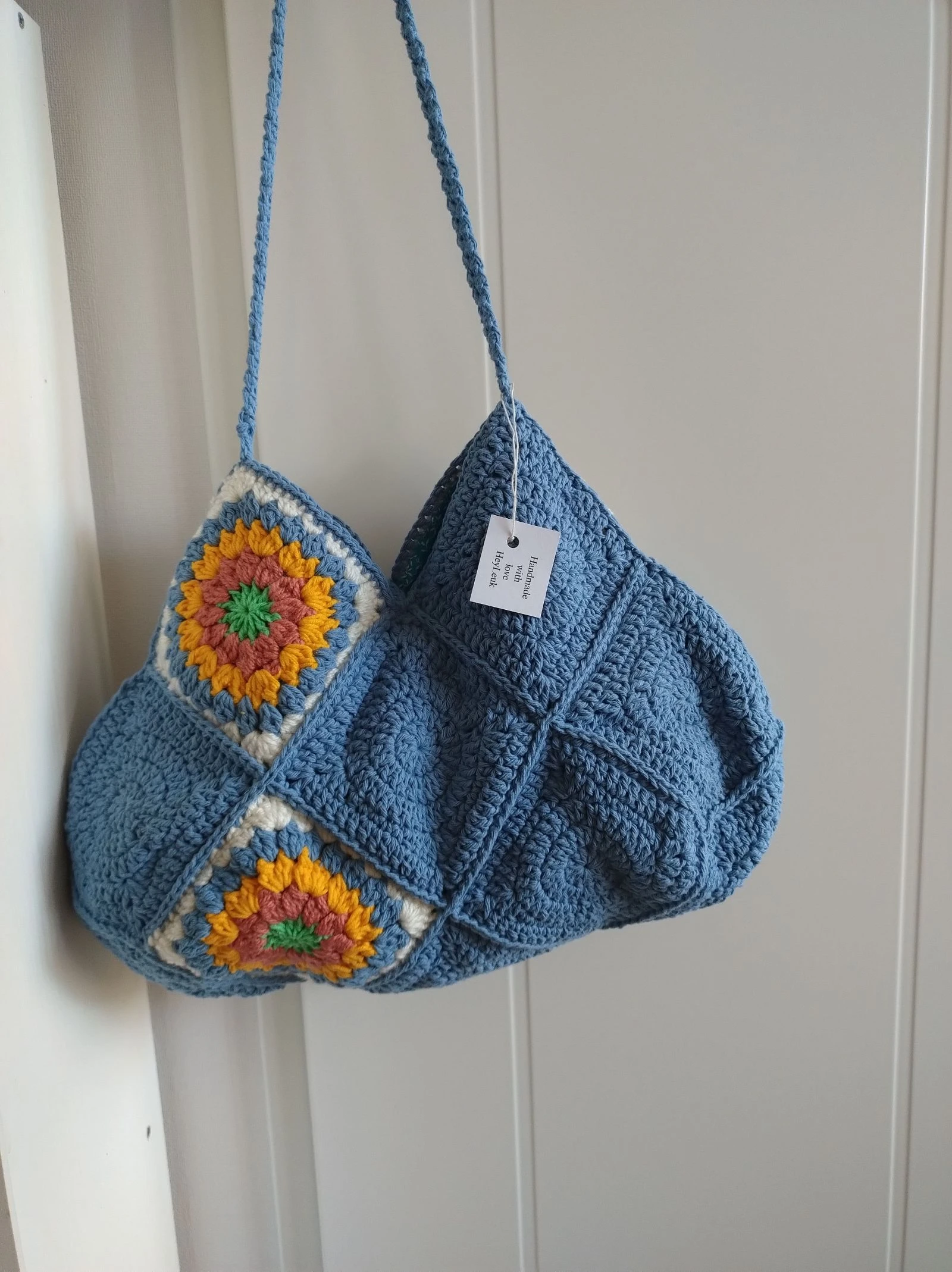 Bolso de hombro tejido con cuadrados granny hechos a mano – photo 2